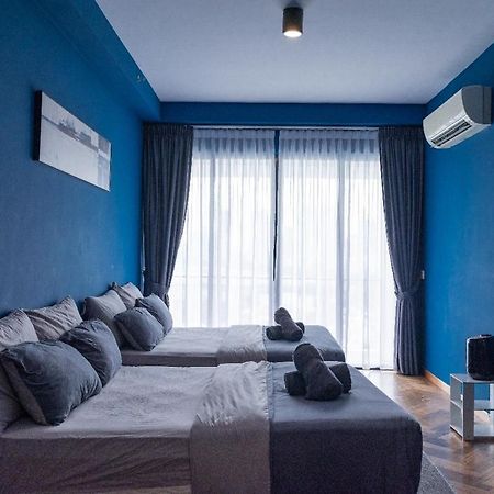 Deluxe Seaview Suite Twin Bed By The Only Bnb Tanjung Tokong Luaran gambar